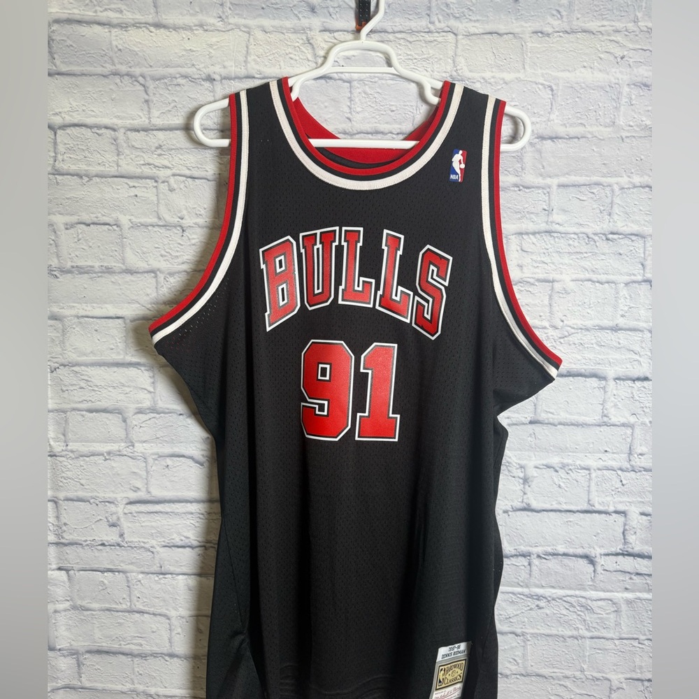 Mitchell & Ness Black Bulls Jersey with White Details